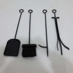 2en1 Serviteur et Porte bûches de cheminée en acier noir - ONDE – Image 2